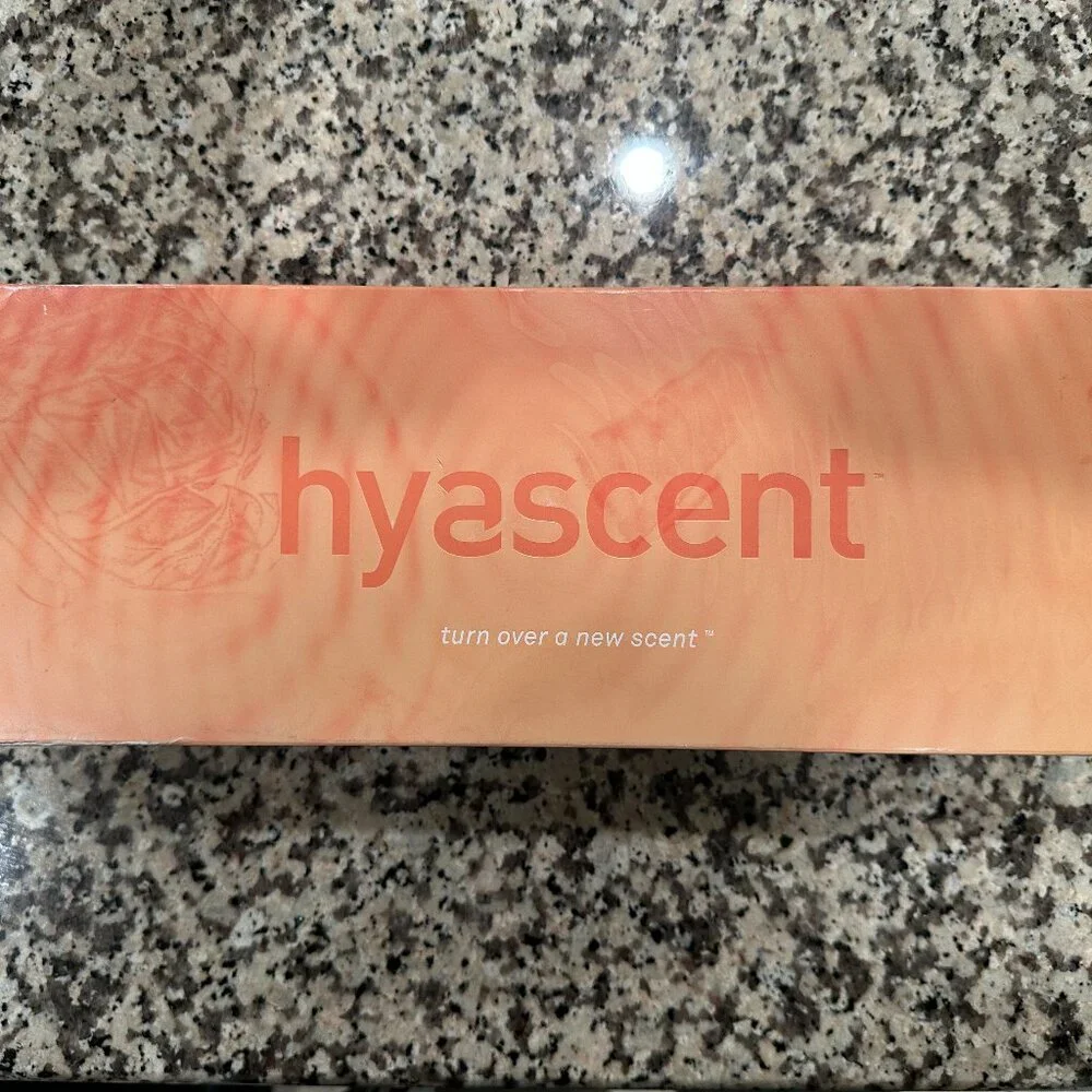 Luxury Hyascent Sculptural Diffuser Vessel — Ready for Refill Oil - Picture 4 of 6